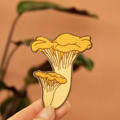 'Man, I Love Fungi' bestickter Aufnäher von Moss and Morchella